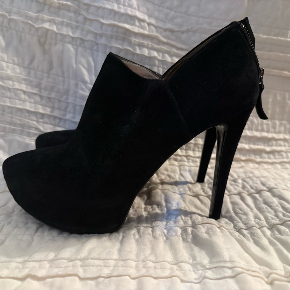 Nine West Black Ankle Booties with Stiletto Heel